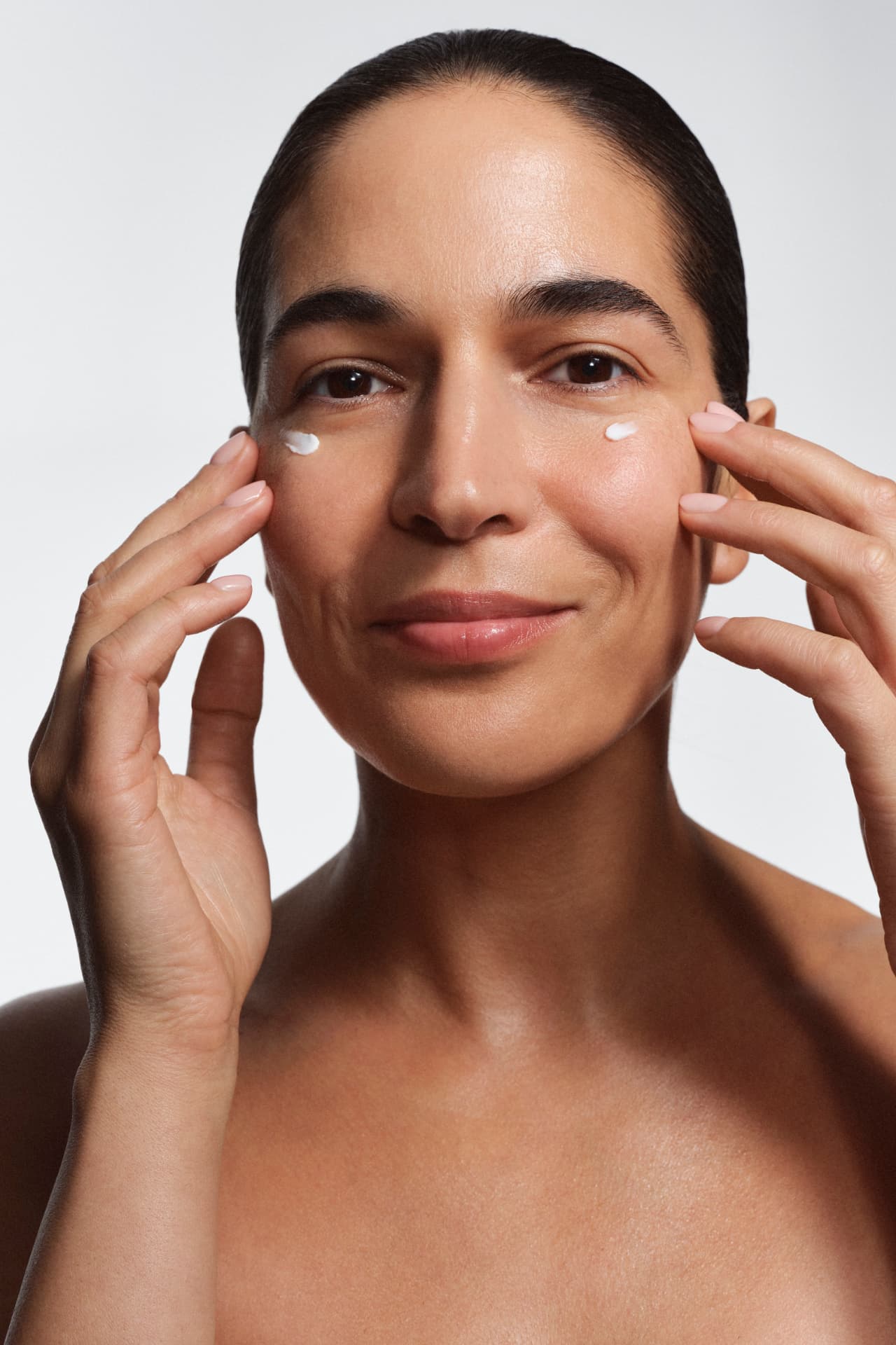Woman Definition Behandlung bei hormonell bedingten Hautveränderungen